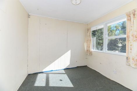 Photo of property in 3 Pendlebury Street, Green Bay, Auckland, 0604