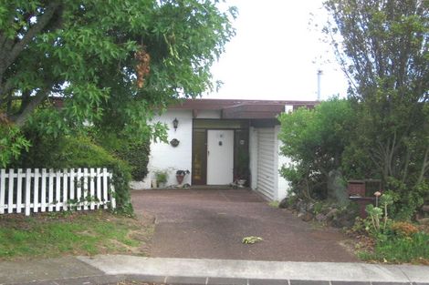 Photo of property in 30 Mcbreen Avenue, Northcote, Auckland, 0627