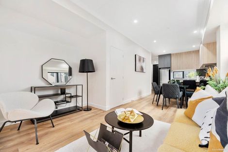 Photo of property in 30 Parkwood Avenue, Westgate, Auckland, 0614
