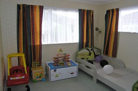 Photo of property in 27 Atiawa Crescent, Waiwhetu, Lower Hutt, 5010