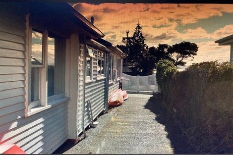 Photo of property in 50 Forres Street, Seatoun, Wellington, 6022