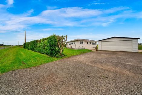 Photo of property in 435 Manawapou Road, Hawera, 4672