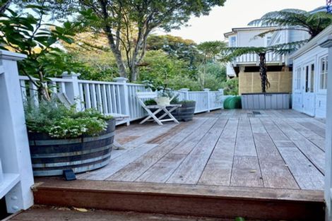 Photo of property in 49 Aurora Terrace, Kelburn, Wellington, 6012