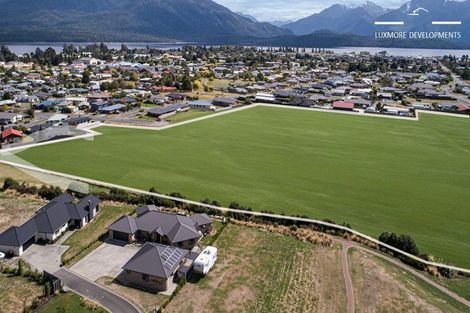 Photo of property in 37 Metoriti Crescent, Karaka, 2124