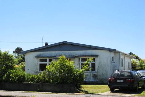 Photo of property in 21 Gladstone Street, Westport, 7825