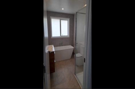 Photo of property in 1 Nottingham Road, Omokoroa, 3114