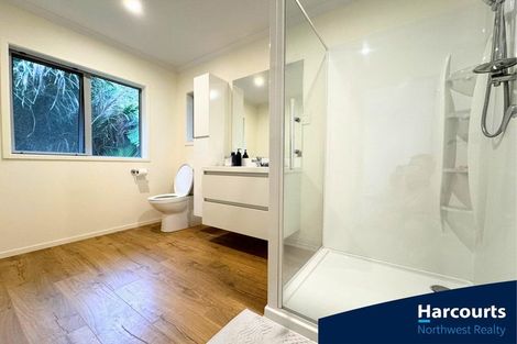 Photo of property in 296 Motutara Road, Muriwai, Waimauku, 0881