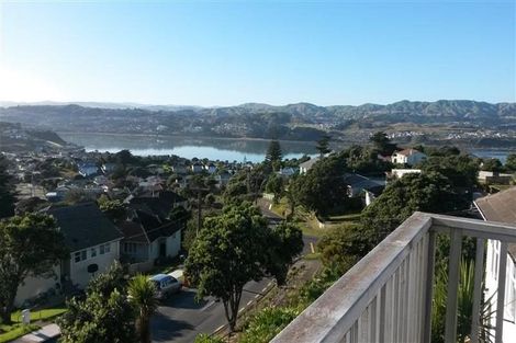 Photo of property in 35 Pikarere Street, Titahi Bay, Porirua, 5022