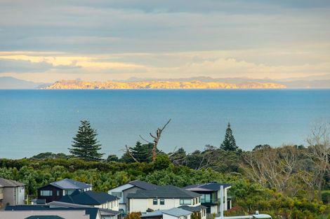Photo of property in 17 Pakirikiri Street, Long Bay, 0630