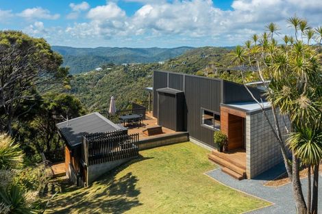 Photo of property in 23 Log Race Road, Piha, 0772