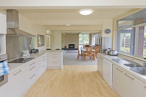 Photo of property in 6 Rochester Street, Awapuni, Palmerston North, 4412