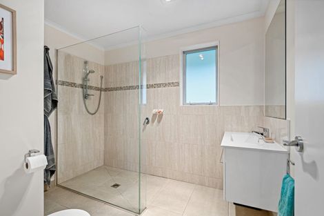 Photo of property in 6 Tavinor Road, Otaika, Whangarei, 0170