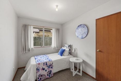 Photo of property in 9 Wittys Road, Avonhead, Christchurch, 8042