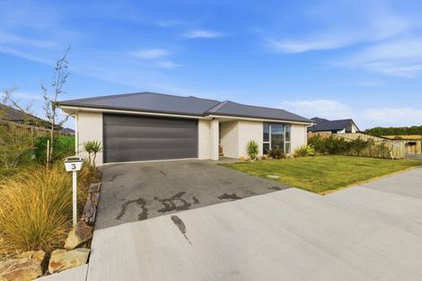 Photo of property in 3 Yates Place, Amberley, 7410