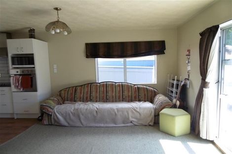 Photo of property in 2/34b Helena Street, Massey, Auckland, 0614