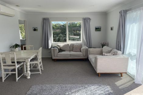 Photo of property in 121 Brian Crescent, Stanmore Bay, Whangaparaoa, 0932