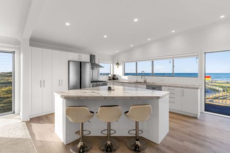 Photo of property in 1011 Papamoa Beach Road, Papamoa Beach, Papamoa, 3118