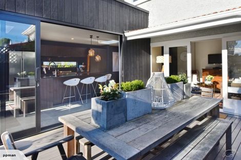 Photo of property in 15 Innes Road, St Albans, Christchurch, 8052