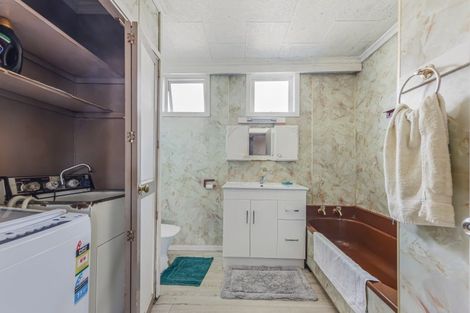 Photo of property in 85 Tipahi Street, Nelson South, Nelson, 7010