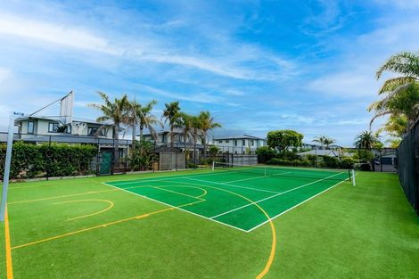 Photo of property in 88/2 Armoy Drive, East Tamaki, Auckland, 2016