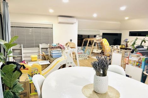 Photo of property in 13 Sunward Rise, Glenfield, Auckland, 0629