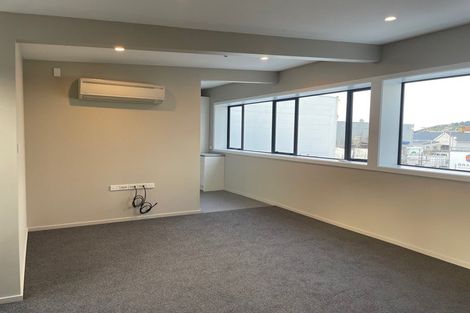 Photo of property in 20 Waverley Street, South Dunedin, Dunedin, 9012