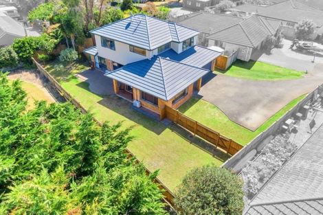 Photo of property in 19 Ashkirk Place, Wattle Downs, Auckland, 2103