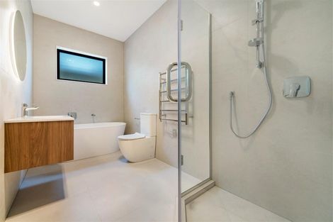 Photo of property in 40 Whakairo Crescent, Gulf Harbour, 0930