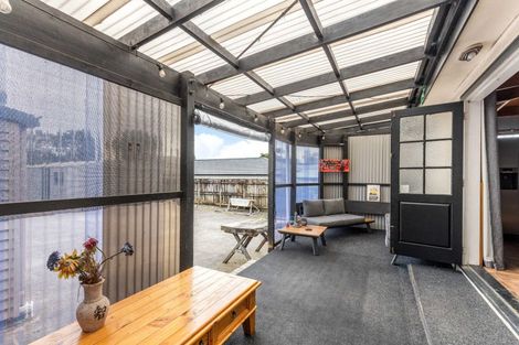 Photo of property in 46 Fitzroy Road, Fitzroy, New Plymouth, 4312