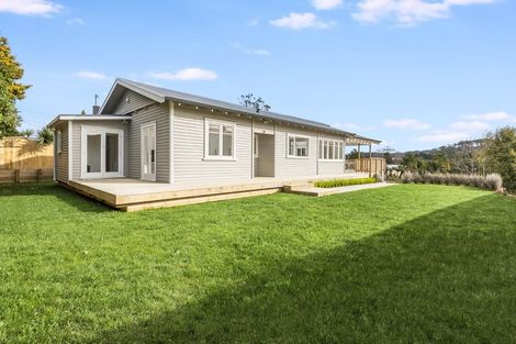 Photo of property in 21 Cambridge Road, Riverhead, 0820