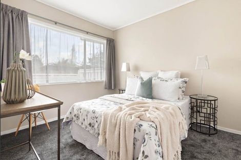 Photo of property in 2/118 Lynwood Road, New Lynn, Auckland, 0600