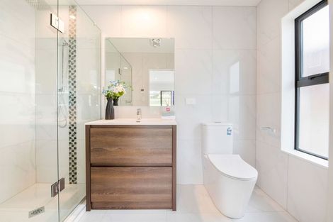 Photo of property in 18 Lime Hill Rise, Flat Bush, Auckland, 2019