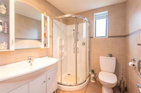 Photo of property in 25 Celia Street, Redcliffs, Christchurch, 8081