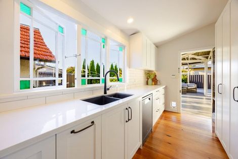 Photo of property in 600 Park Road North, Parkvale, Hastings, 4122