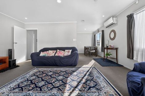 Photo of property in 1 Coventry Road, Melville, Hamilton, 3206