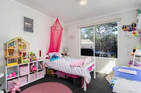 Photo of property in 144 Karewa Parade, Papamoa Beach, Papamoa, 3118