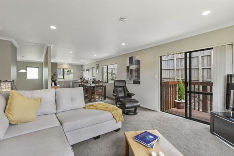 Photo of property in 153b Colwill Road, Massey, Auckland, 0614