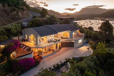 Photo of property in 2 Marina View, Waikawa, Picton, 7281