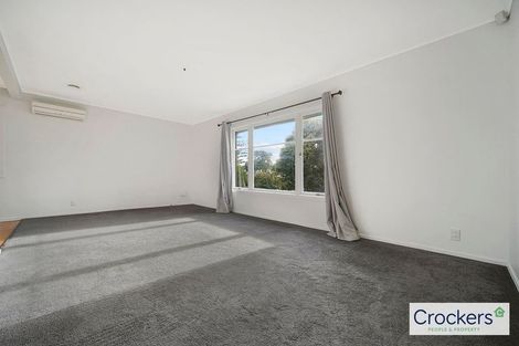 Photo of property in 21 Amberley Avenue, Te Atatu South, Auckland, 0610