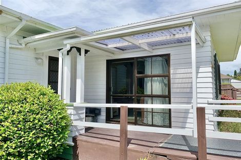 Photo of property in 16 Wallace Road, Waipukurau, 4200