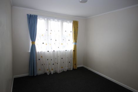 Photo of property in 47 Link Road, Newlands, Wellington, 6037