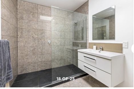 Photo of property in 49 Tawa Road, Kumeu, 0891