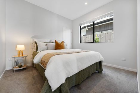 Photo of property in 2 Pukeko Road, Hobsonville, 0616