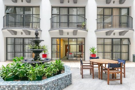 Photo of property in Atrium Towers, 1h/154 The Terrace, Wellington Central, Wellington, 6011