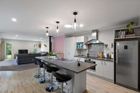 Photo of property in 5 Riverside Drive, Waiuku, 2123