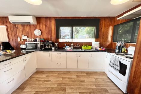 Photo of property in 89 Woodglen Road, Glen Eden, Auckland, 0602