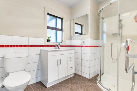 Photo of property in 28 Hooks Road, Manurewa, Auckland, 2102