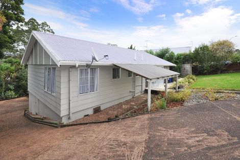 Photo of property in 81 Kemp Road, Massey, Auckland, 0614