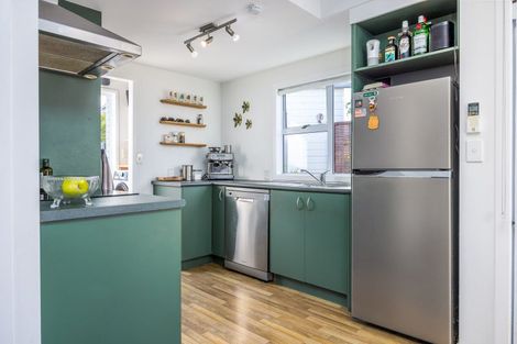 Photo of property in 35 Matai Road, Stanmore Bay, Whangaparaoa, 0932