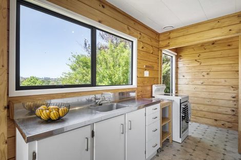 Photo of property in 1/8 Camilla Grove, Totara Vale, Auckland, 0629